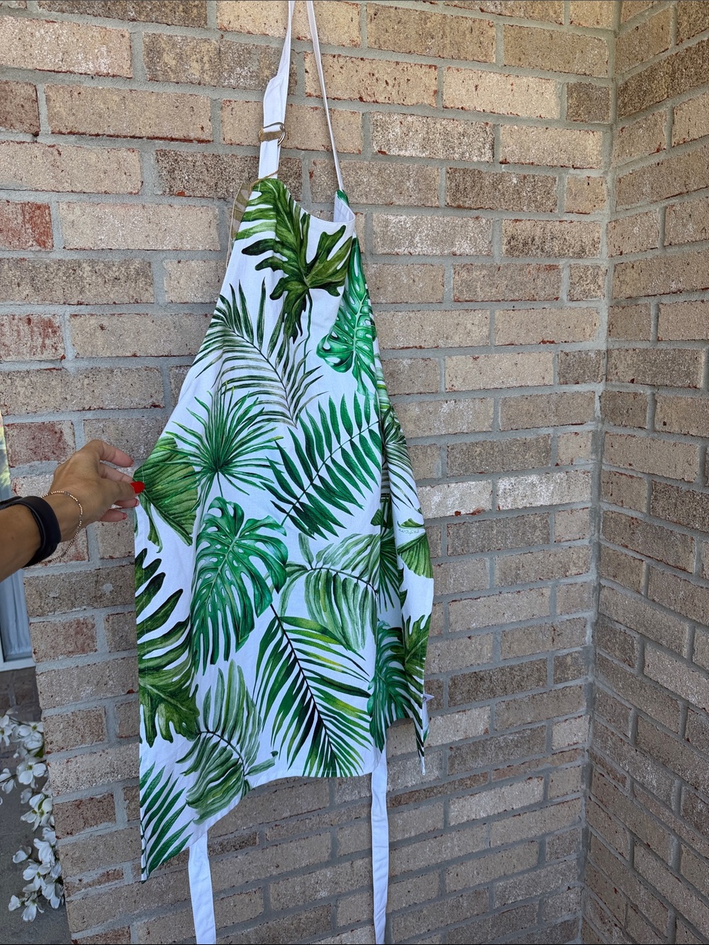 Michel Design Works Tropical Leaf Print Kitchen Apron - Green on White NWT
